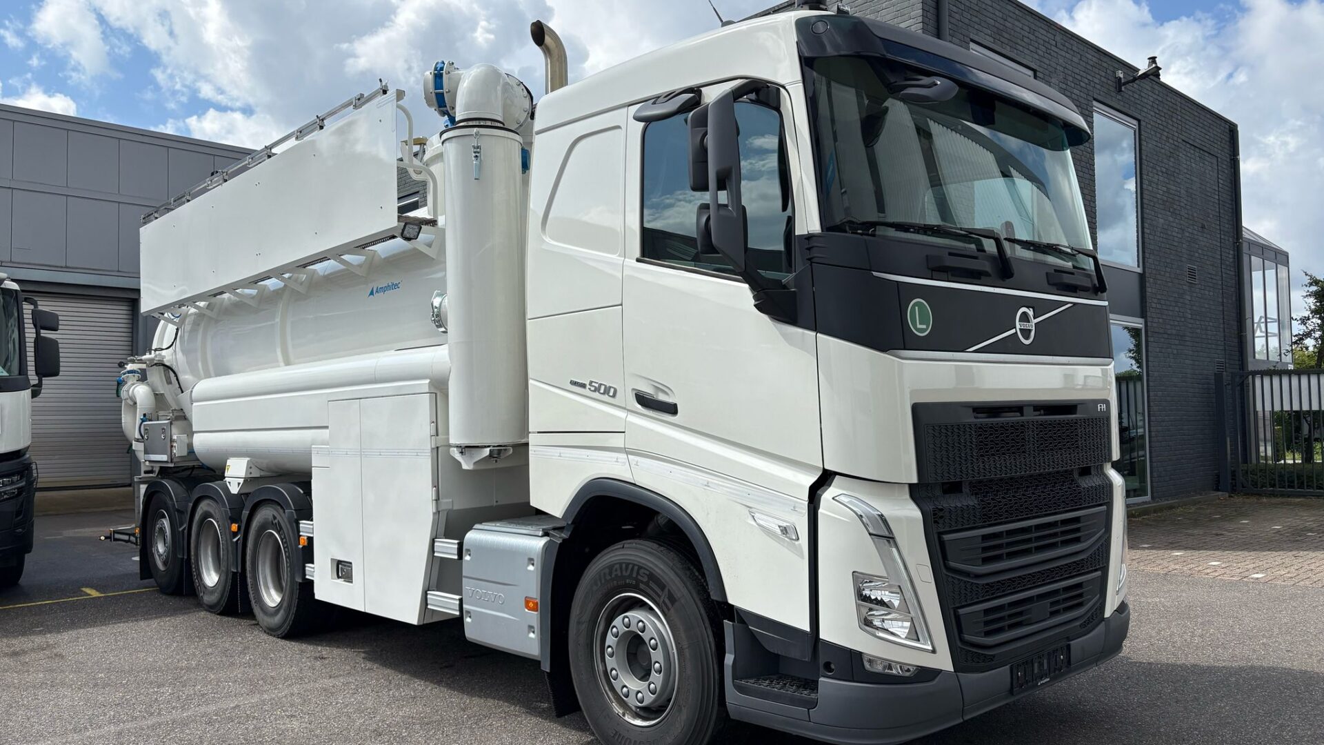 NIEUW 2025 Volvo FH 500 8x4 - Amphitec Vortex 9000 Vacuümmachine